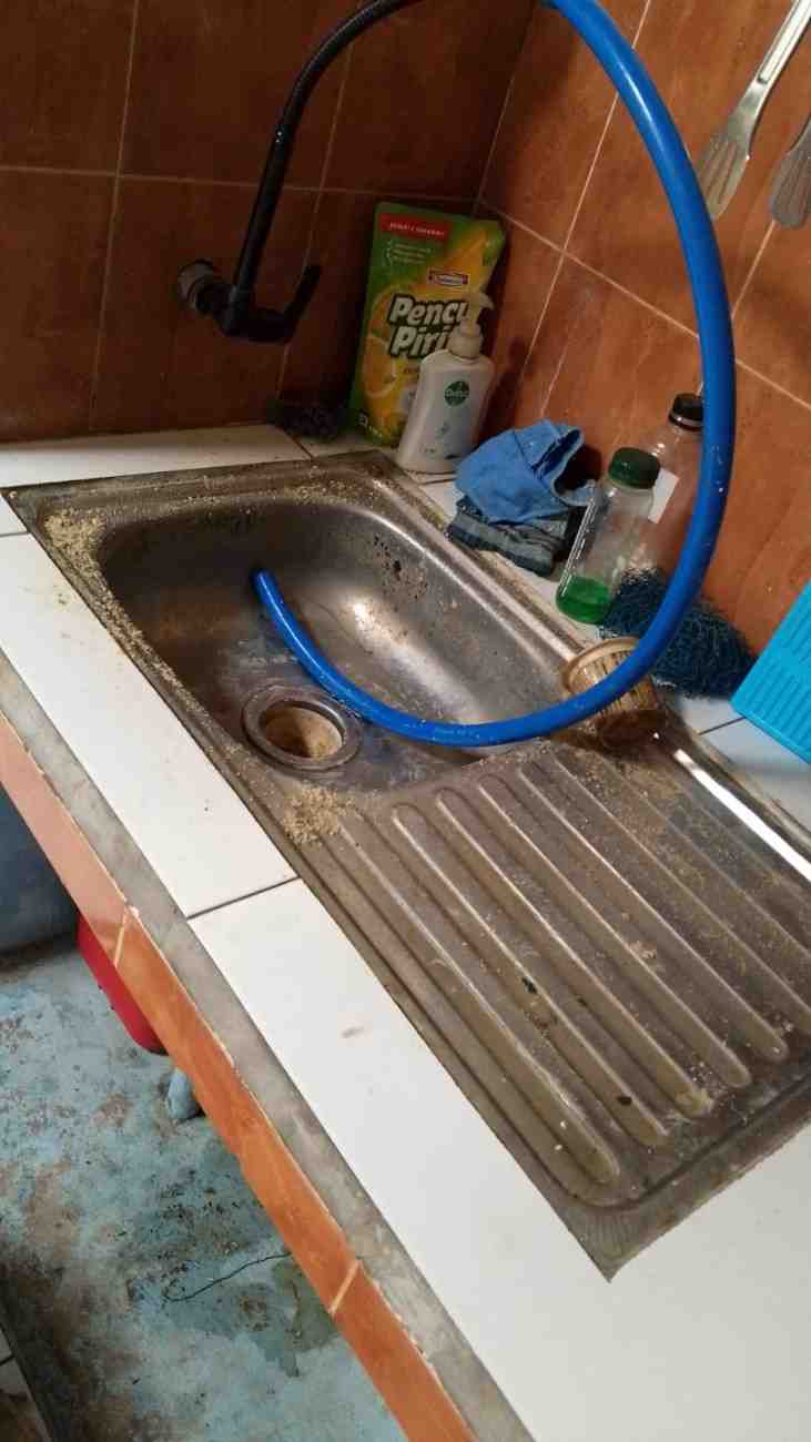 Kitchen Set Aluminium: Solusi Anti Rayap untuk Dapur Warga Malang